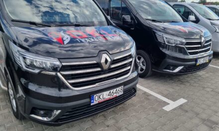 Nowoczesne Formy Transportu Mieszkańców Opolszczyzny do Niemiec i Holandii: Autokary, Pociągi i Busy